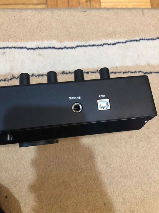 Controlador Alesis v61