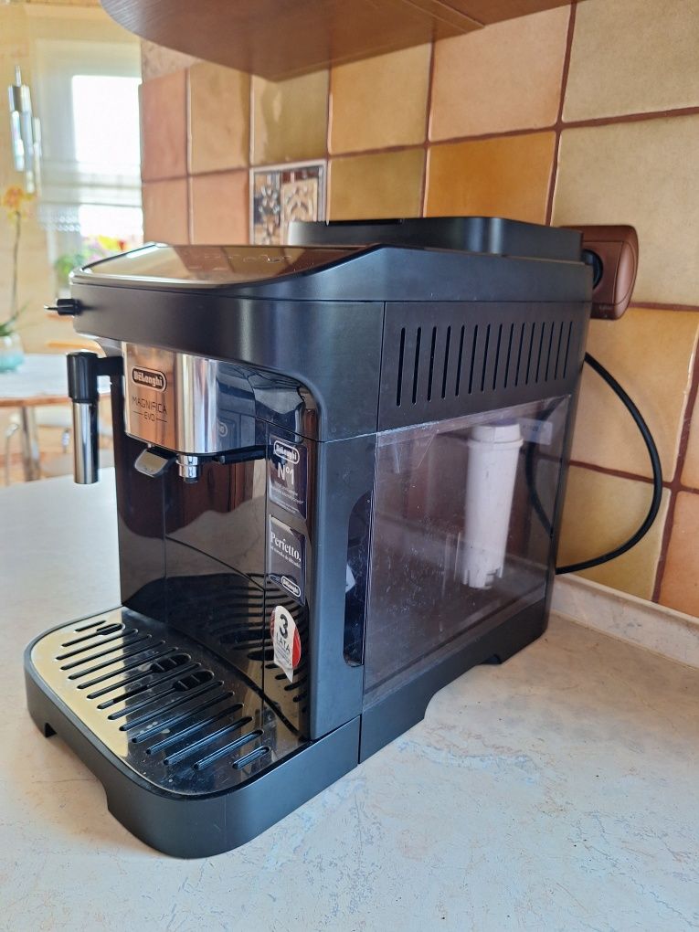 Ekspres De'Longhi Magnifica Evo