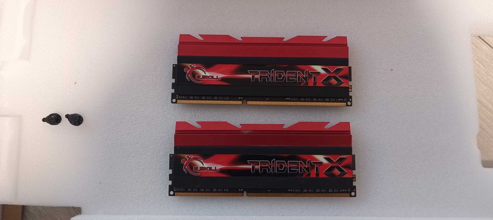 Pamięć RAM 16GB G.SKILL TridentX 2×8 GB DDR3 2400 MHz