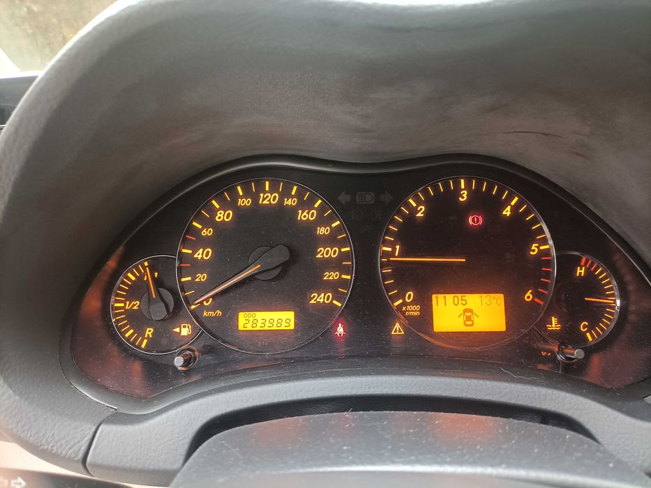 Toyota Avensis 2.2 D