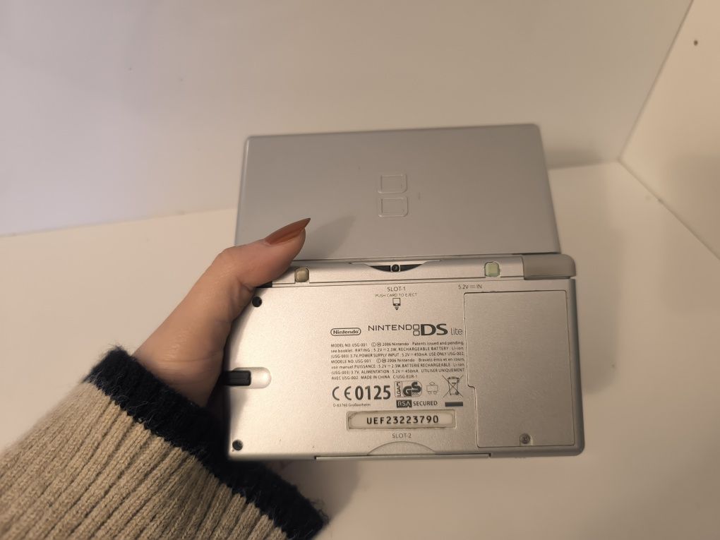 Nintendo DS Light