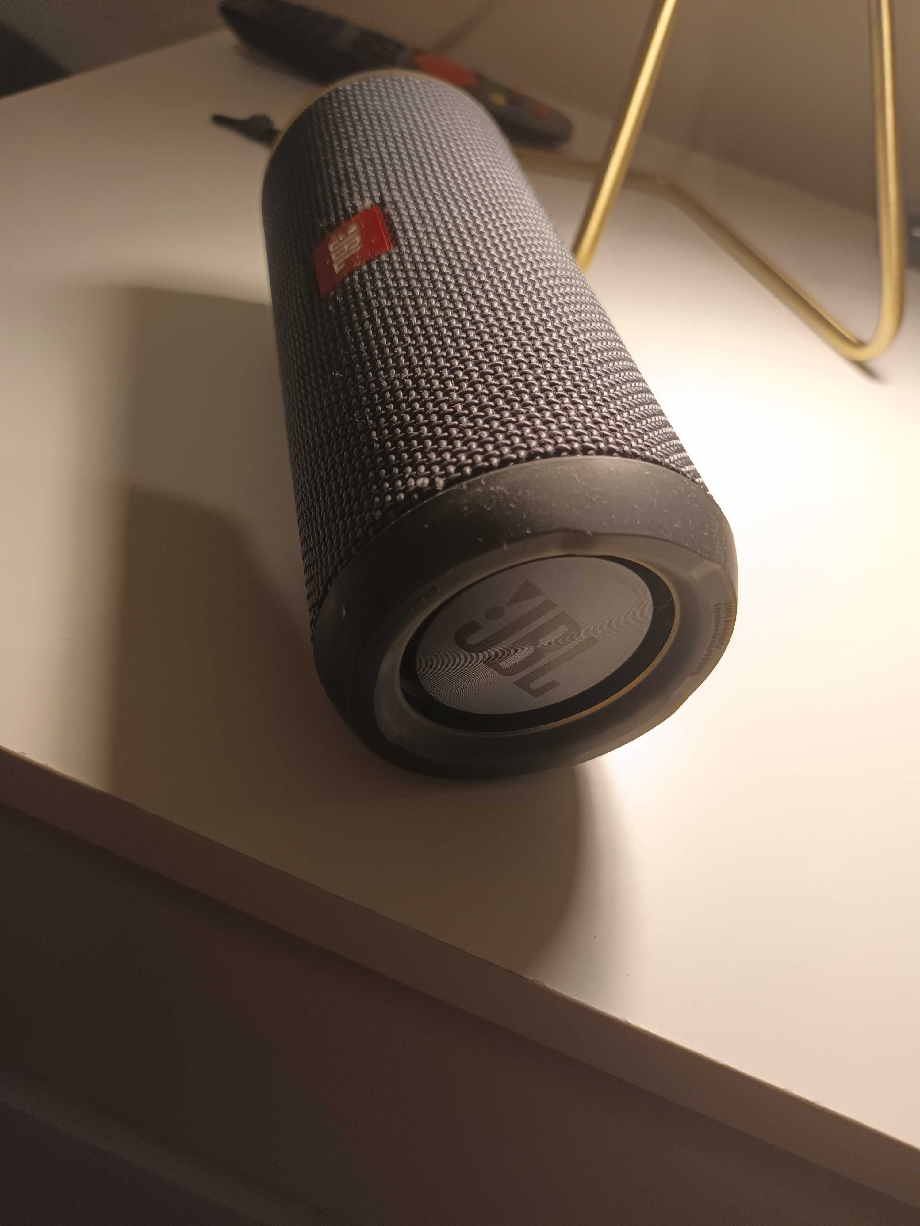 Coluna jbl com pouco uso