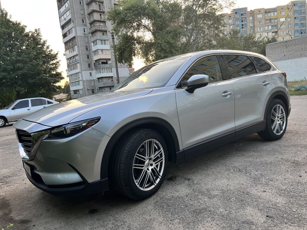 Продам чудовий автомобіль Mazda CX-9