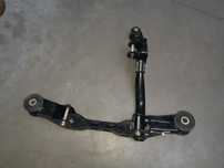UCHWYT WÓZEK SANKI ZAWIESZENIA TYŁ 4X4 VW T5 T6 7E0599423 7LA500044E