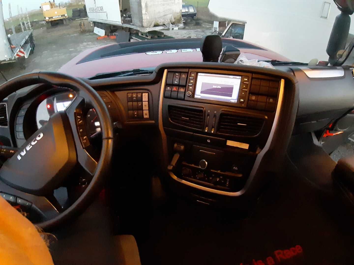 Iveco Stralis Hi way 460  2015/2016( Nowy silnik)