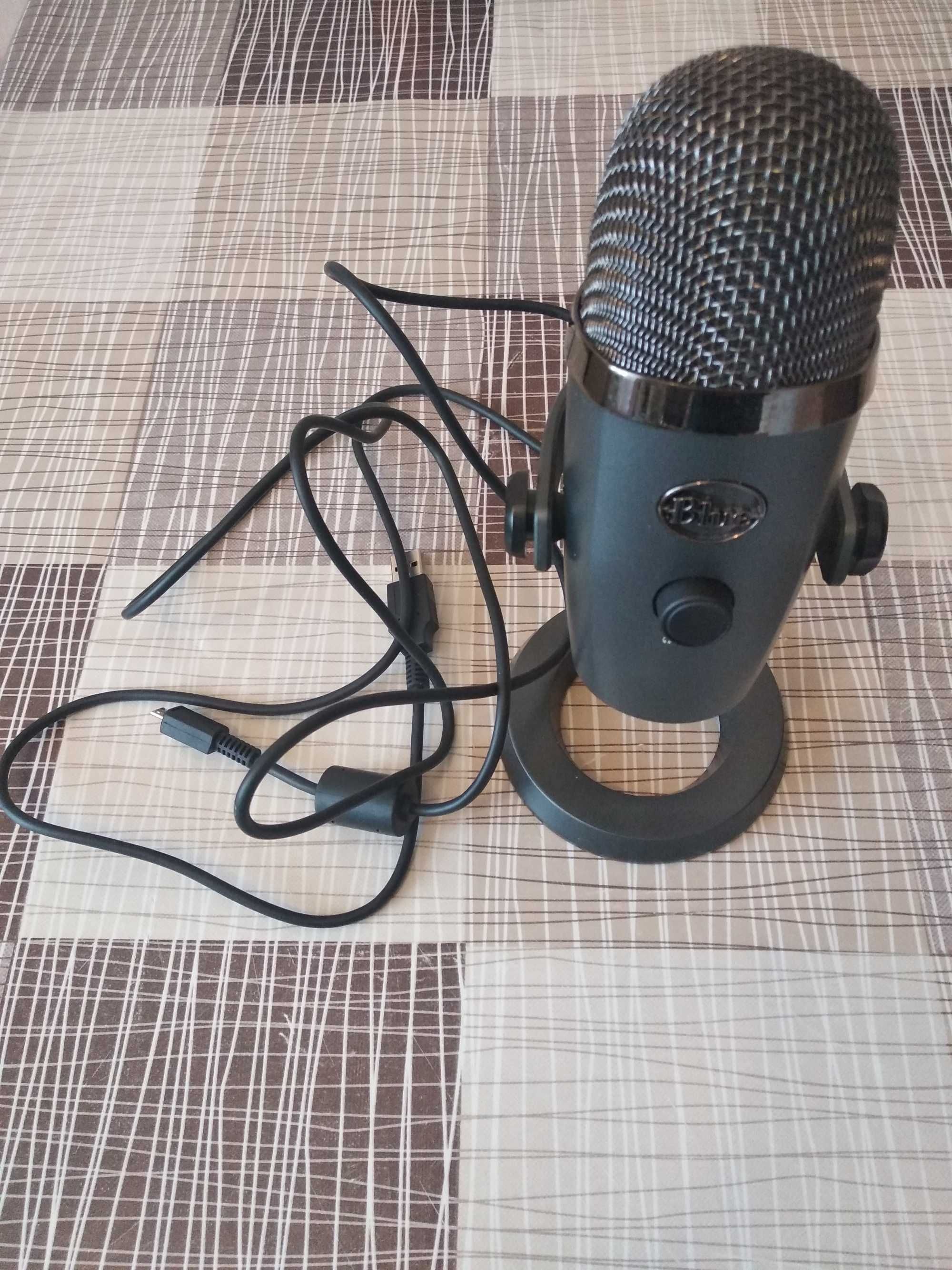 Мікрофон Blue Yeti Nano