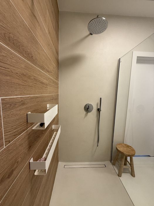 Posadzki schody ściany dekoracyjne MONOLITICA. MIKROBETON/ MIKROCEMENT