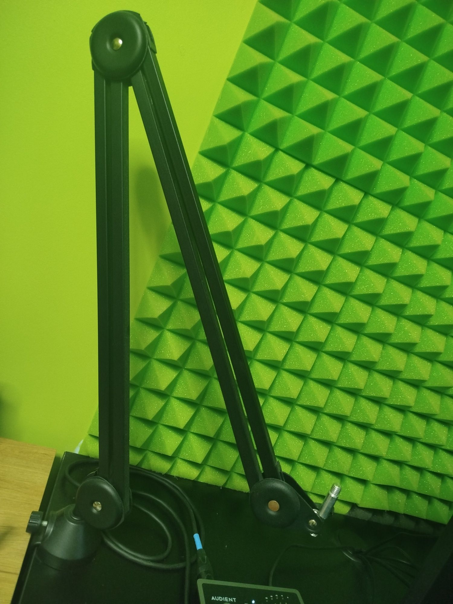 Mikrofon Se 2200 + 2 statywy, kable xlr 2 metry