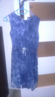 sukienka dziewczęca stylizowana na jeans 140/146