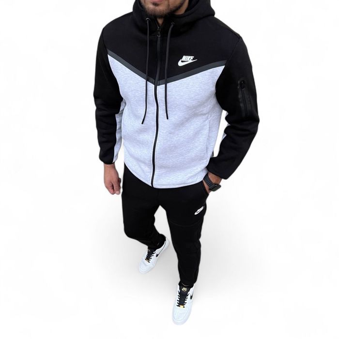 Чоловічий спортивний костюм Nike