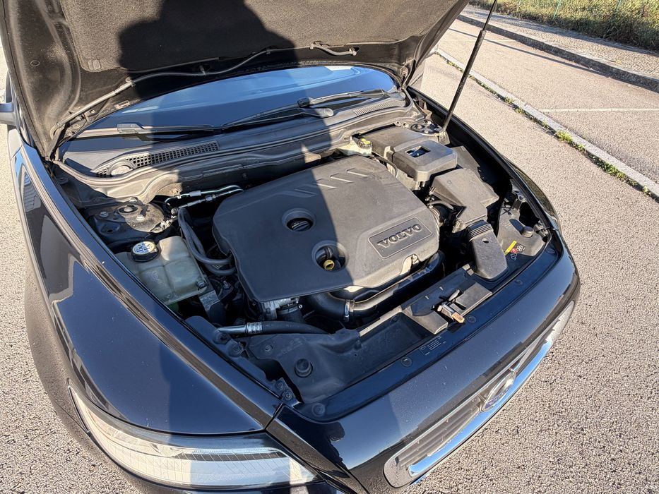 VOLVO V50 R-DESIGN D2 1.6 D