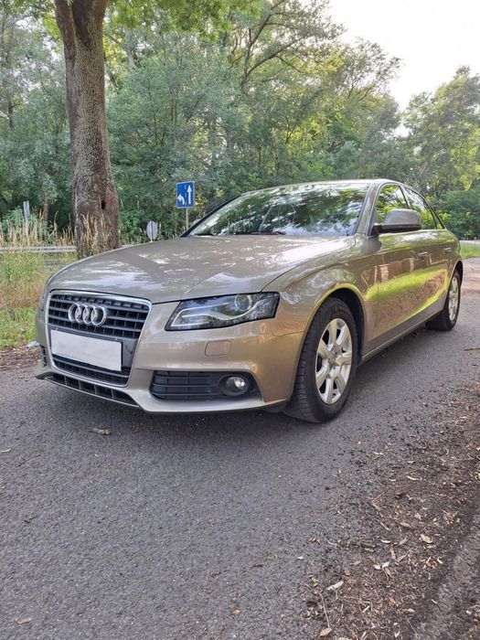 Audi A4 Bardzo zadbany egzemplarz, 1,8 benzyna, biksenon, niski przebieg