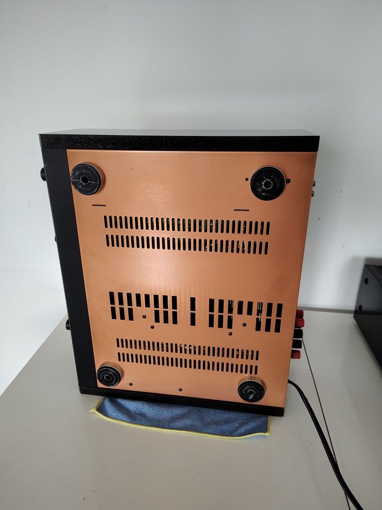Sansui AU-D907X , stan kolekcjonerski . Wzmacniacz . TOP . Aktualne