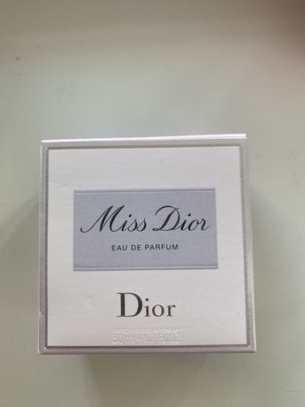 Продам духи Miss Dior
