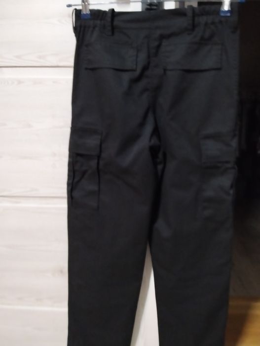 Spodnie czarne rozmiar 158 od Mundur Harcerski