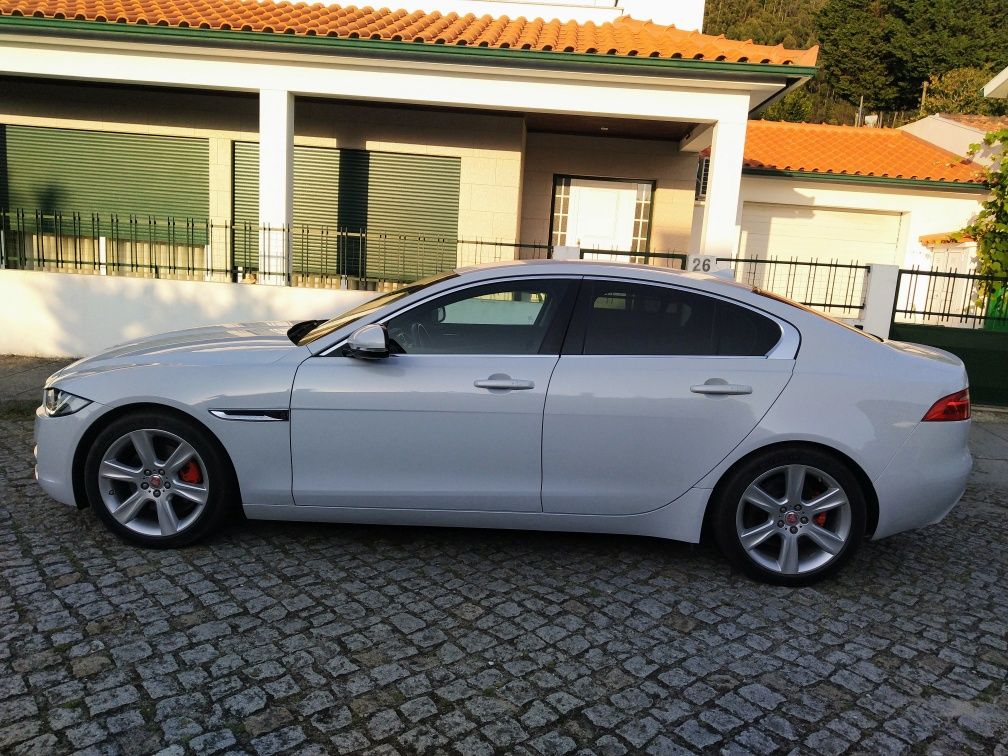 Vende-se  jaguar xe