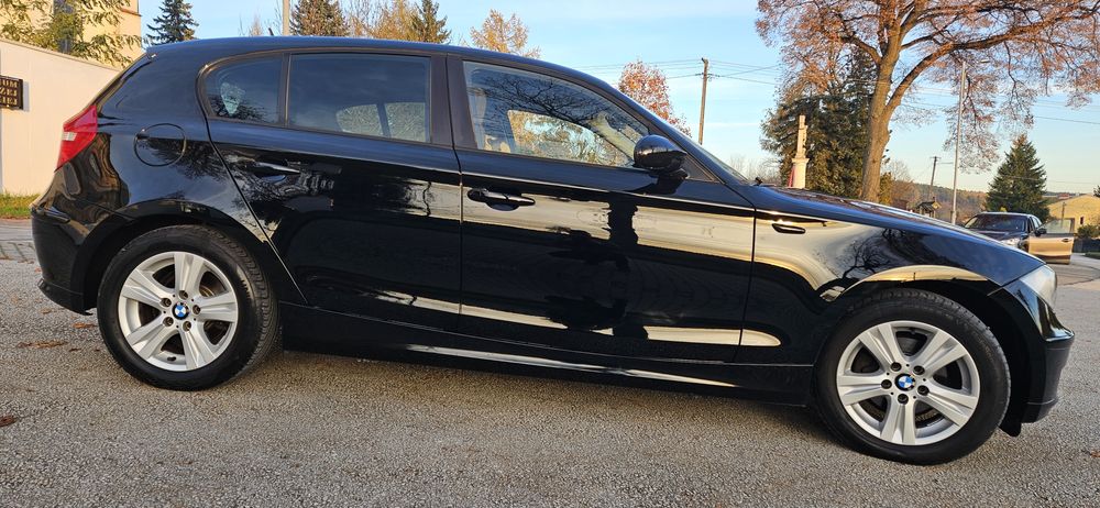 BMW serii 1. 2009 R 2.0 Benzyna.KlimaTronik.Pdc.Serwis.Niemcy.Zadbana.