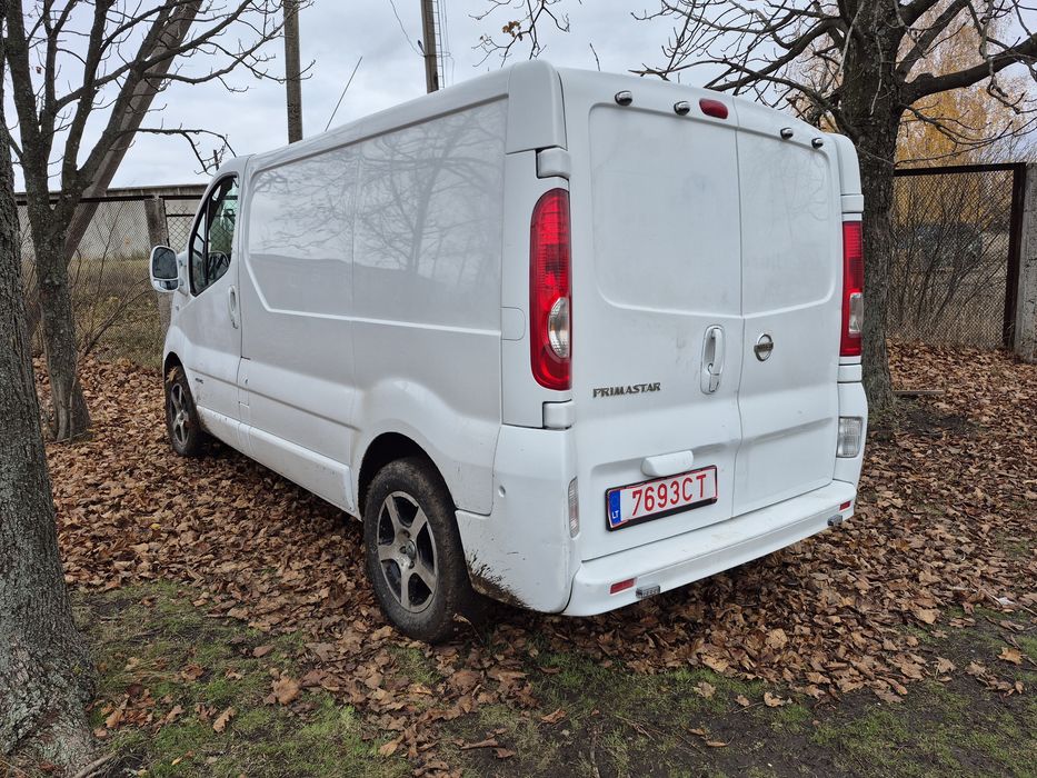 Ніссан Прімастар