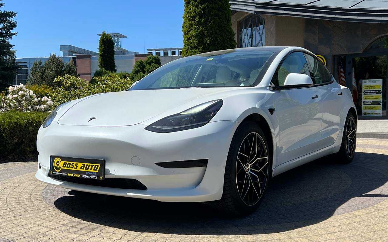 Tesla Model 3 2021