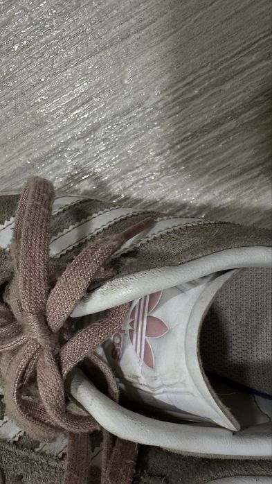 33-34 Оригінальні Adidas Gazelle пильно-рожеві