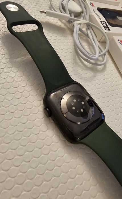 Applw watch 7 44mm + 2 capas de protecacao