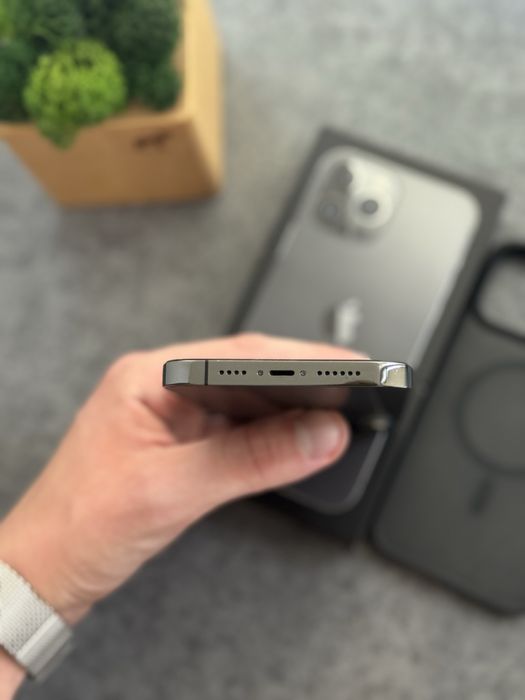 Apple Айфон/Iphone 13pro max 128gb Неверлок Graphite АКБ:94% (440$)