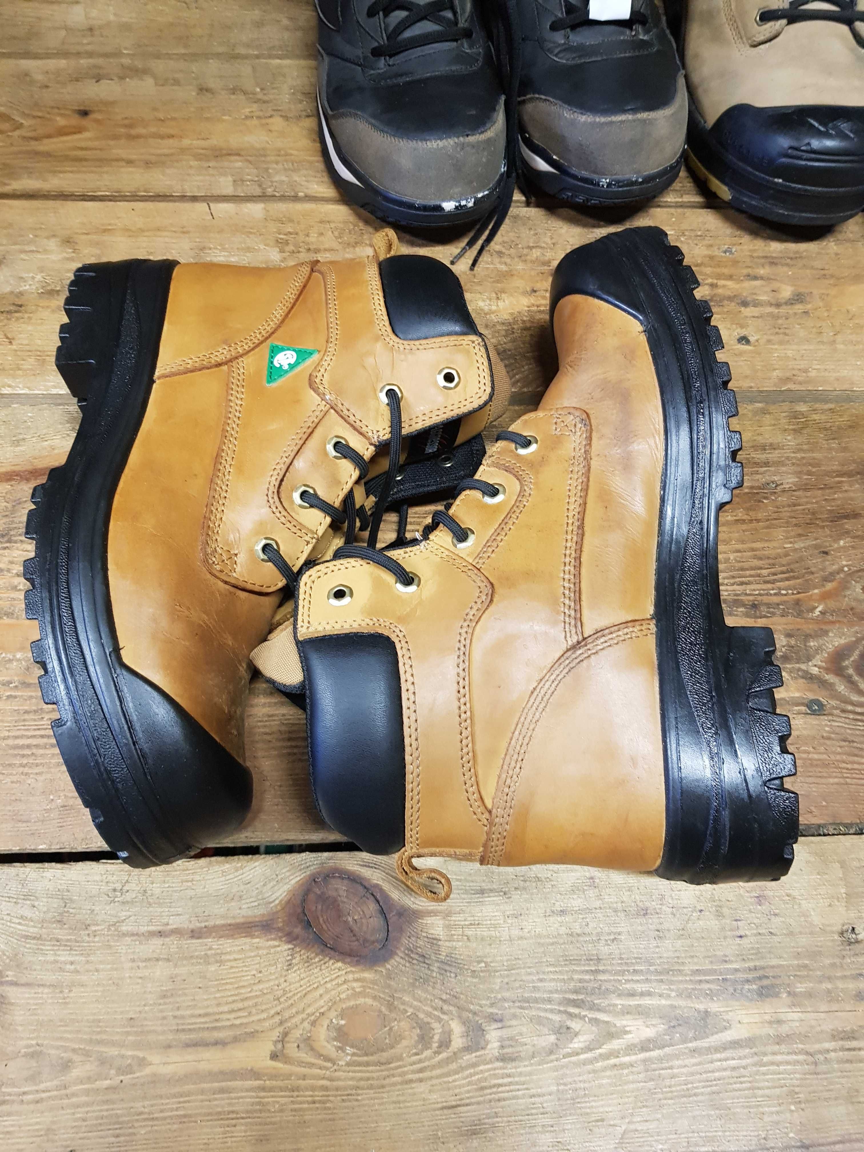 Buty robocze AGGRESSOR rozm 43  wkł 29 cm S3