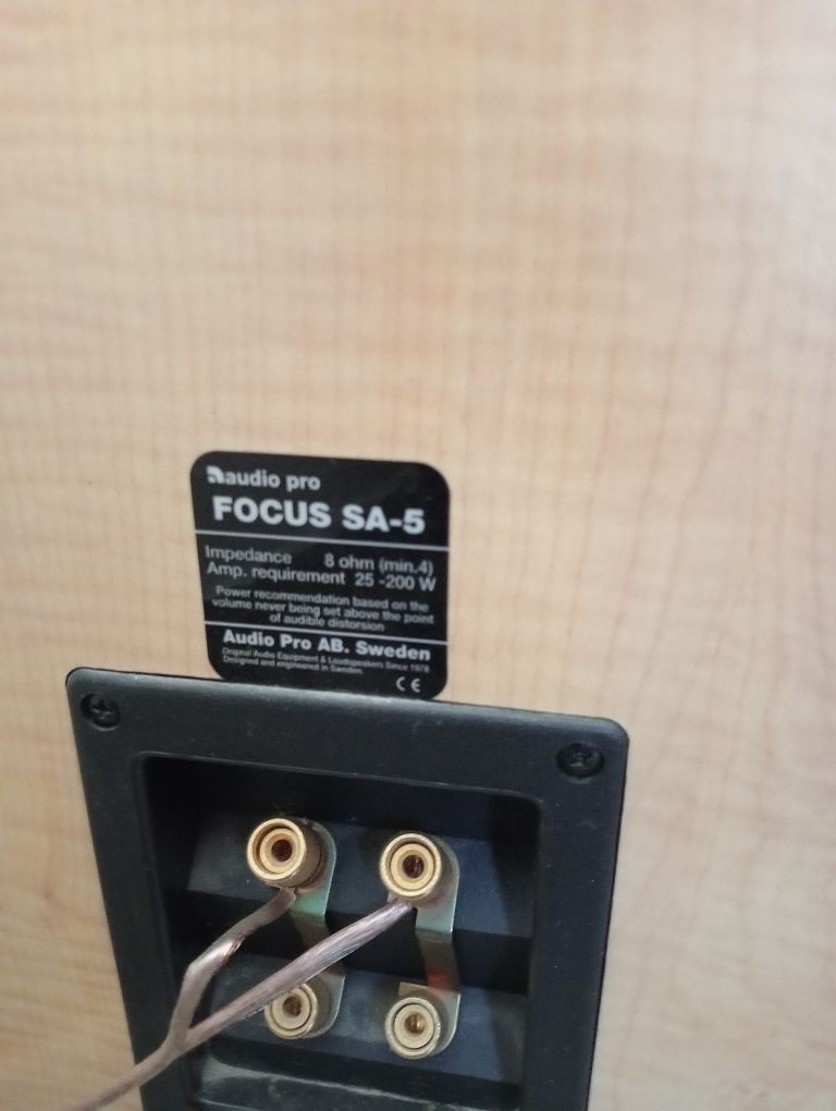 Kolumny podłogowe audio pro