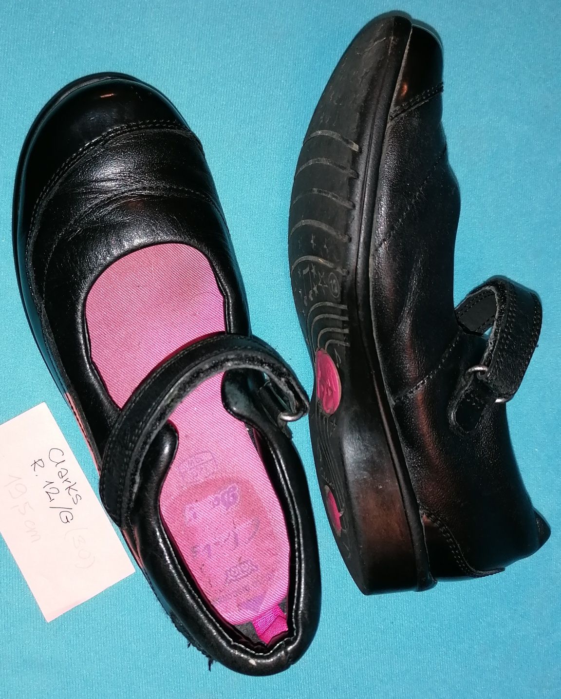 Clarks 12 G czarne baleriny skóra i lakierek z paskiem na rzep obcas 2
