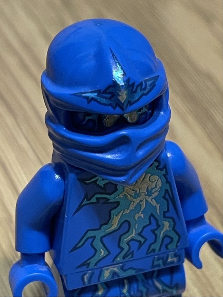 Figurka LEGO Ninjago - Jay NRG (Rise of the Snakes) - njo061