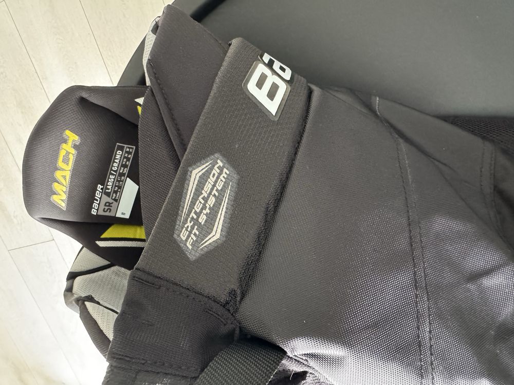 Nowe Spodenki Bauer Mach M i L