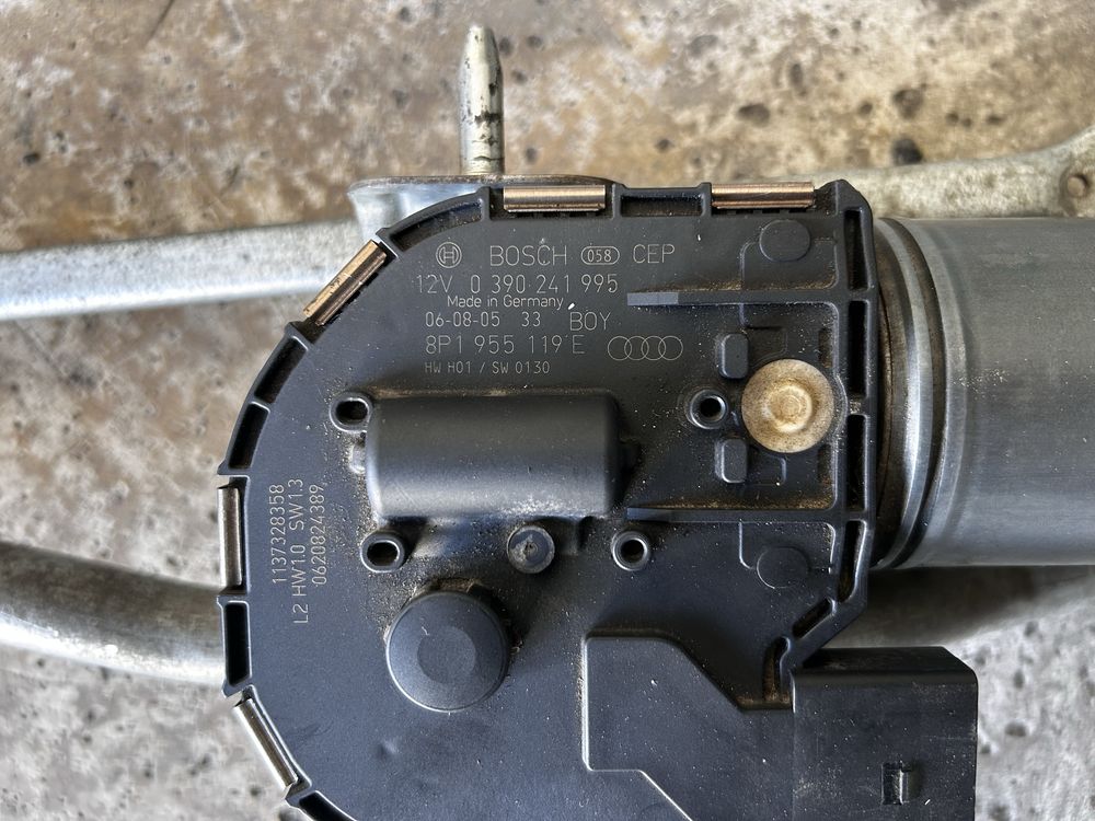 Mechanizm wycieraczek Audi A3 8P