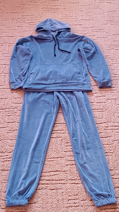 Велюровий костюм