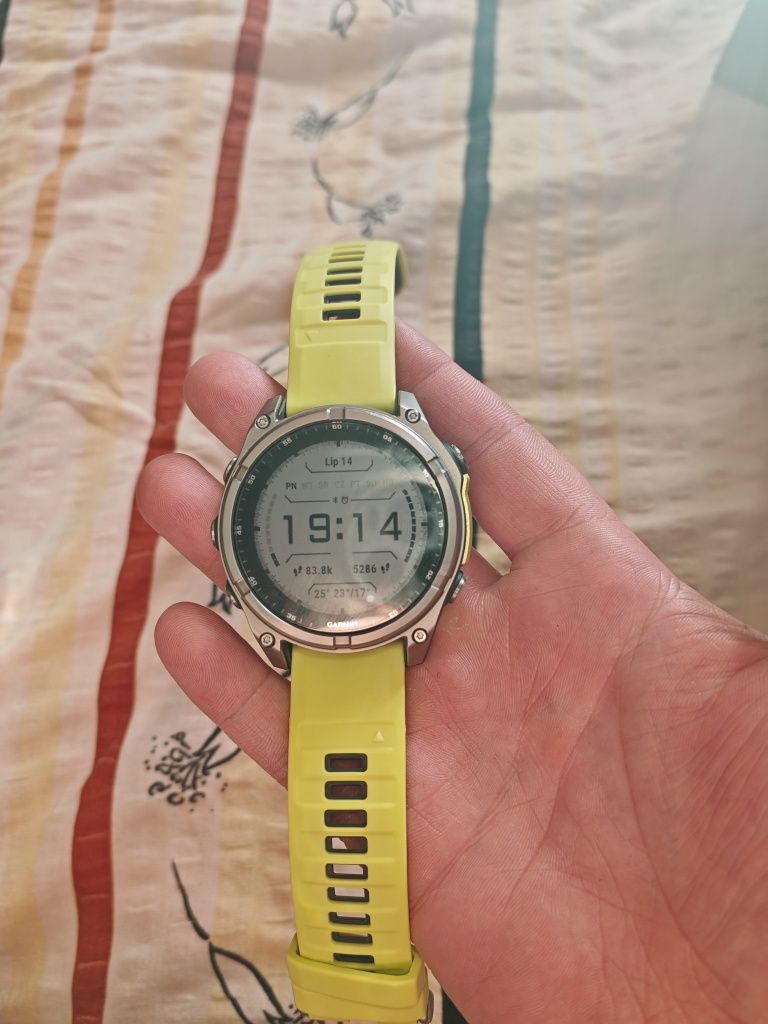 Garmin Fenix 8 47mm Sapphire Solar