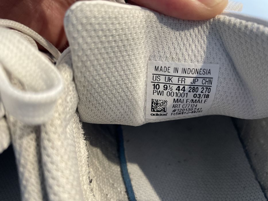 Adidas SUPERSTAR novas. Usadas 2 vezes. Motivo da venda: apertadas