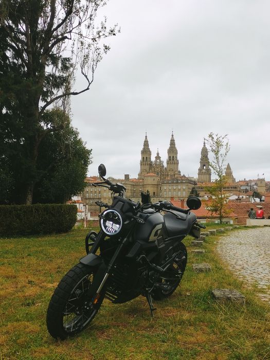 Zontes GK125 como nova