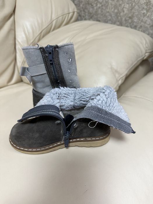 Ботінки на дівчинку