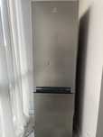 Продаю Холодильник Indesit LI9 S1Q X