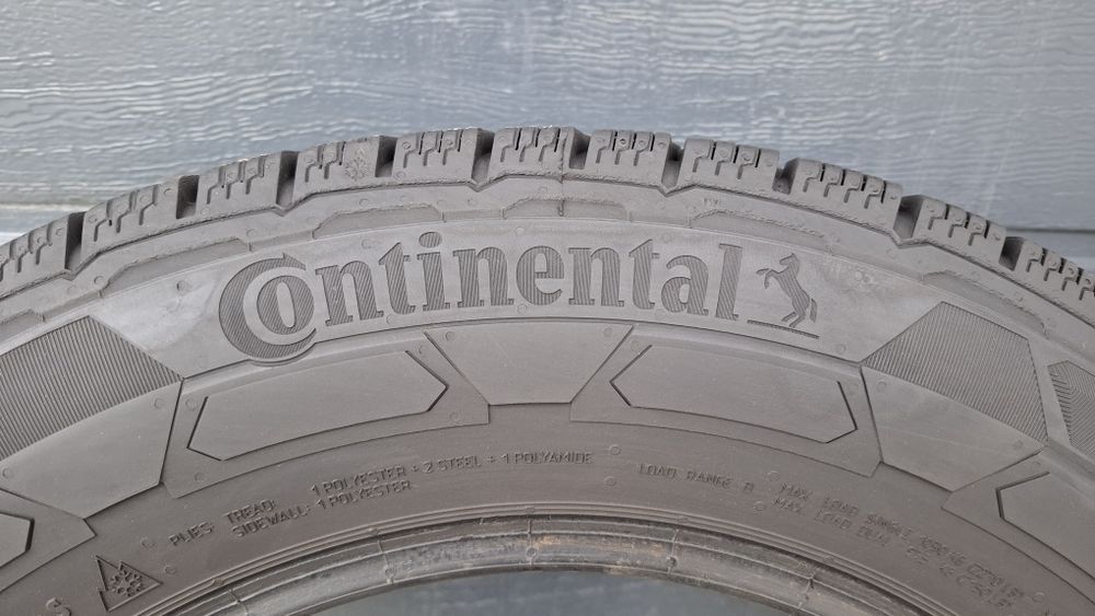 Continental 215/65 R16 C VanContact Winter 9 mm