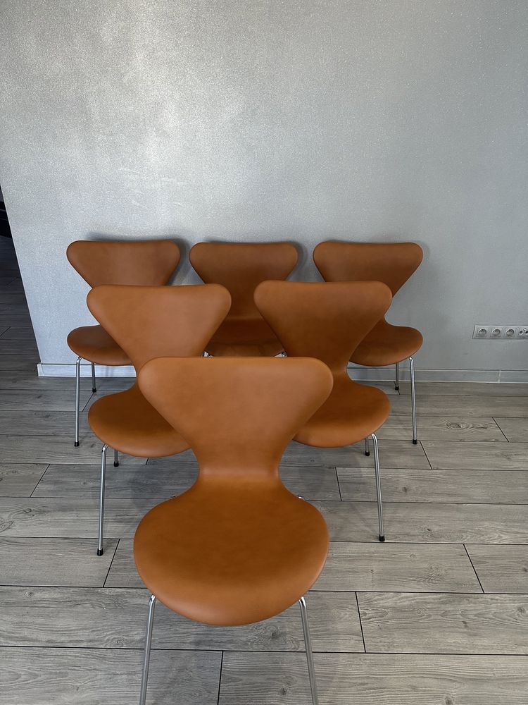 Krzesła Fritz Hansen Arne Jacobsen 7