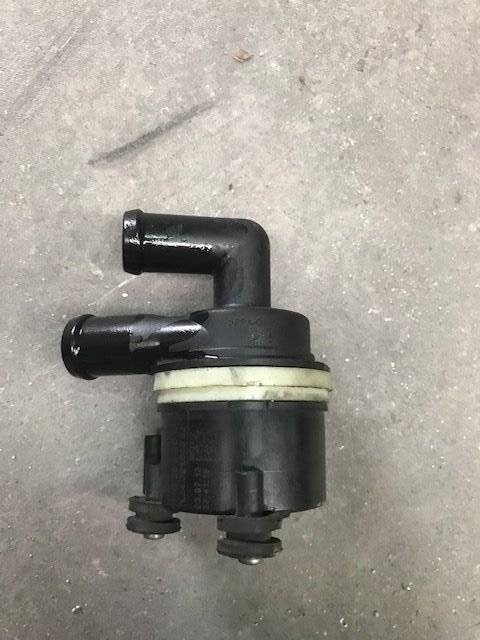 Bomba de Agua Eletrica Audi A5 Q5 A6 Vw Passat skoda 2.0 tdi 5N0 965 5
