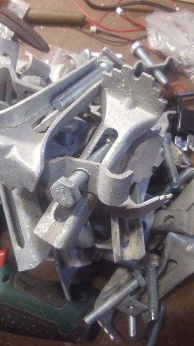 Кріплення стандартне для решіткового настилу 28 шт