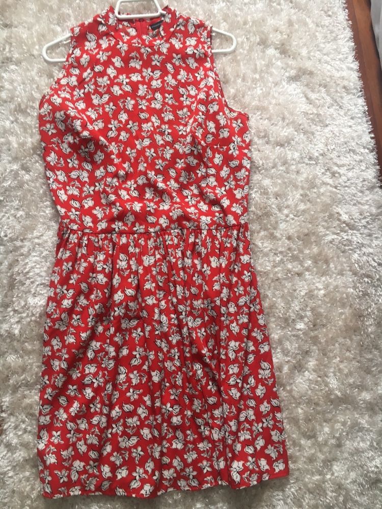 Varios vestido Novos