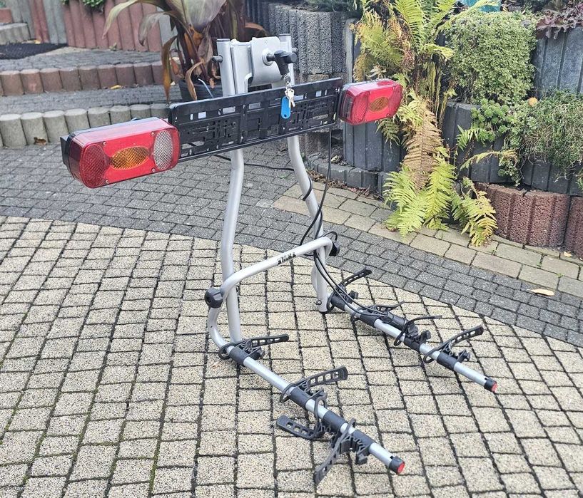 Bagażnik Rowerowy Thule HangOn 9708 na 4 cztery rowery ze światłami