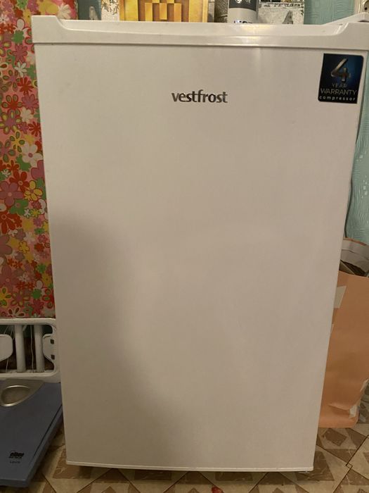 Холодильник Vestfrost CMR085W