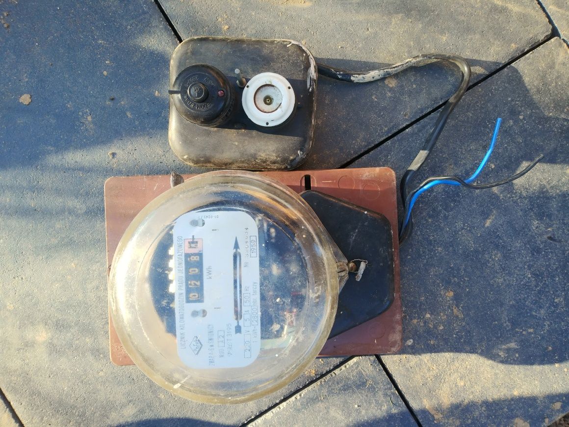 Zegar licznik elektryczny jednofazowy stary zabytek