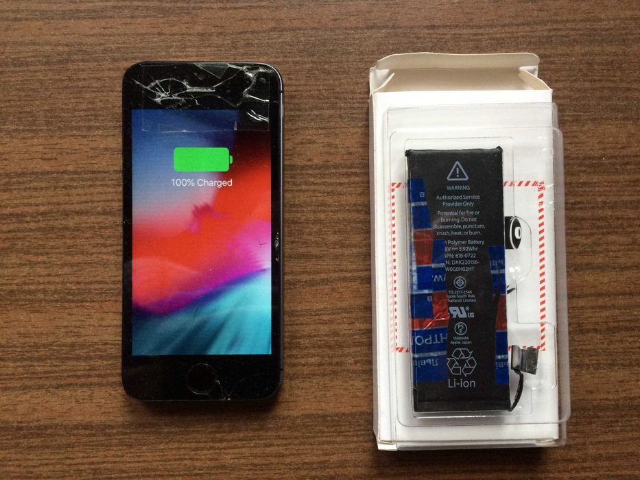 iPhone 5S neverlock 16GB на запчасти + вторая батарея или обмен