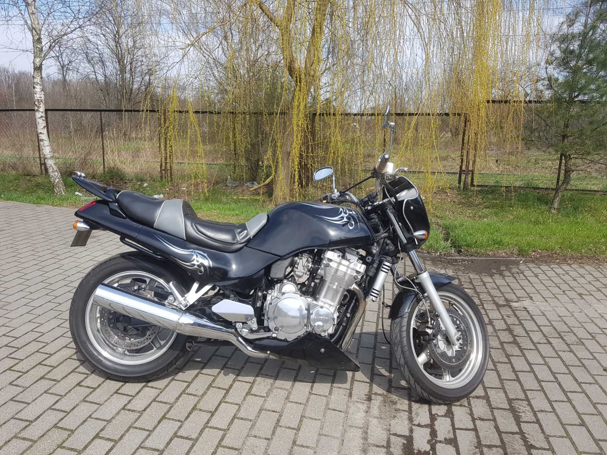 SUZUKI GSX 1100 G - Mocny Motocykl za Niską Cenę - Łódź