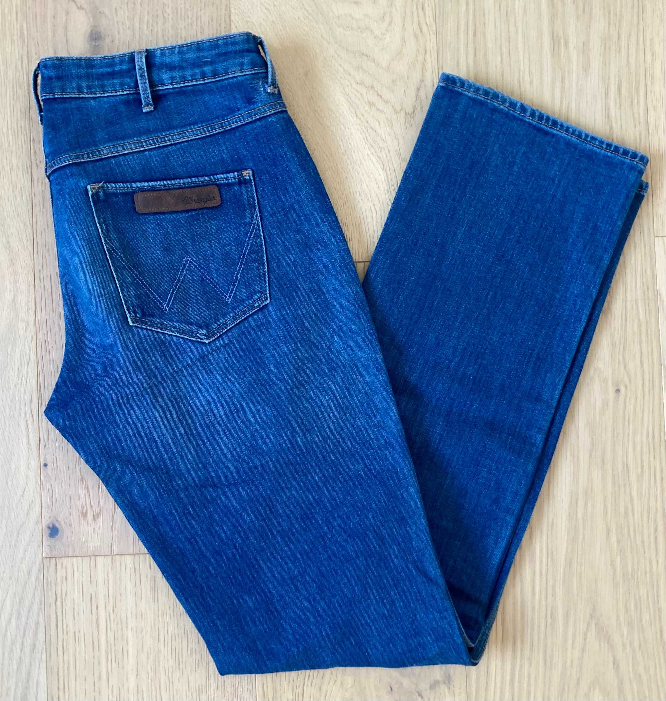 Spodnie jeansowe niebieskie W30 L34 Wrangler Sara