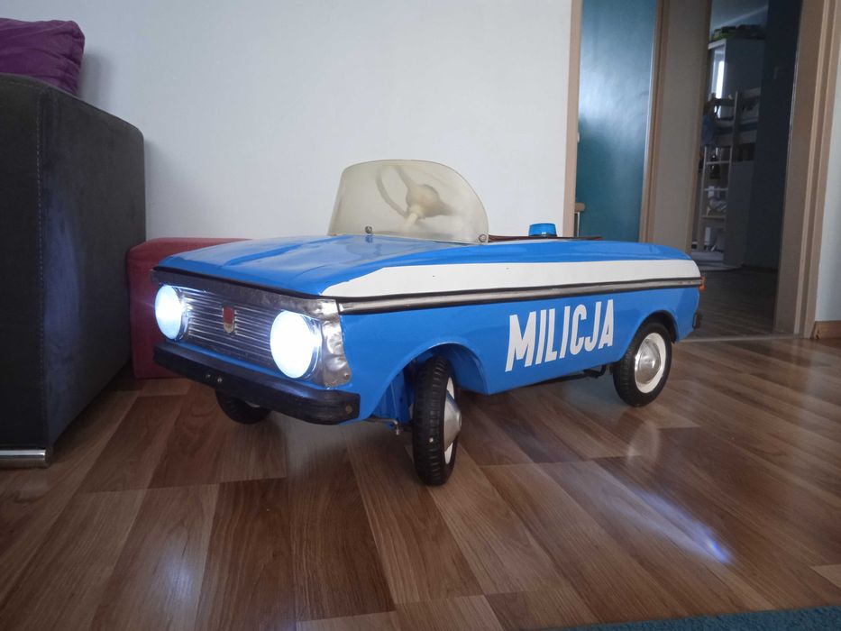 Azak Moskiwicz - auto na pedały